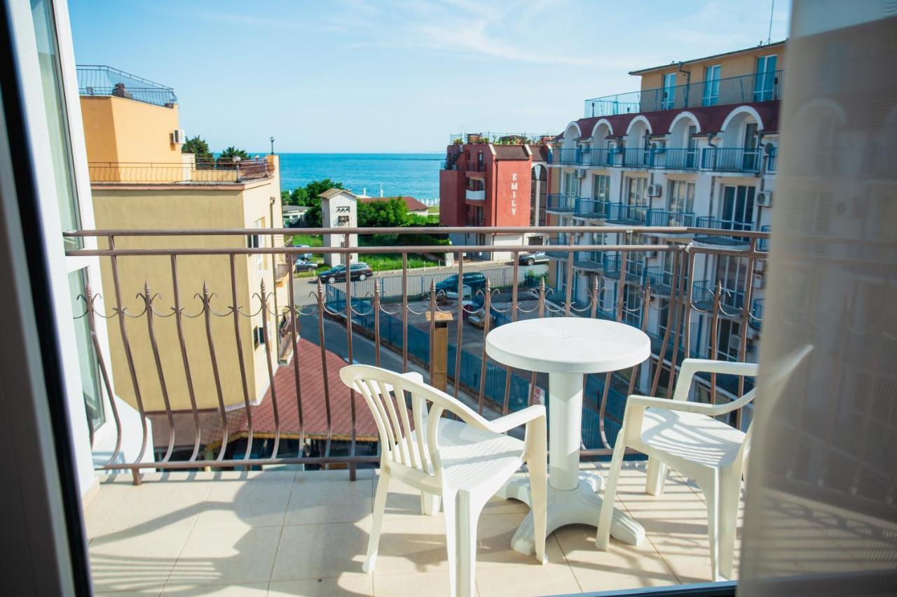 Hotel Dolphin Ravda Exteriér fotografie