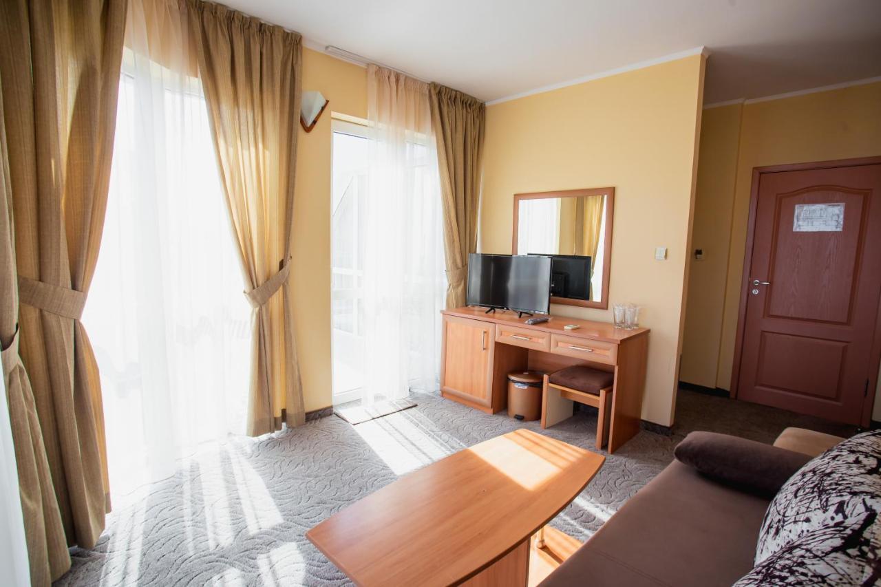 Hotel Dolphin Ravda Exteriér fotografie