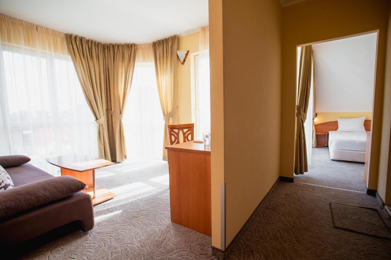 Hotel Dolphin Ravda Exteriér fotografie